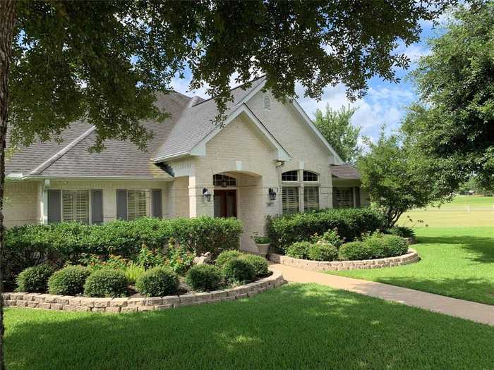 photo 2: 10 Westwood Drive, Trinity TX 75862