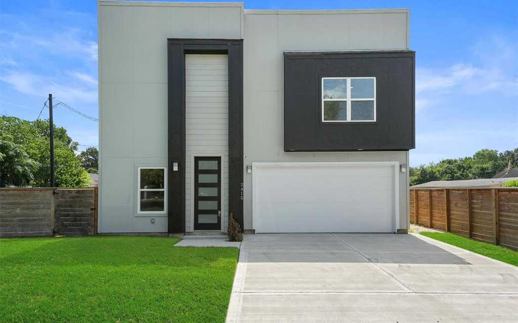 photo 1: 2415 Ferguson Way, Houston TX 77088