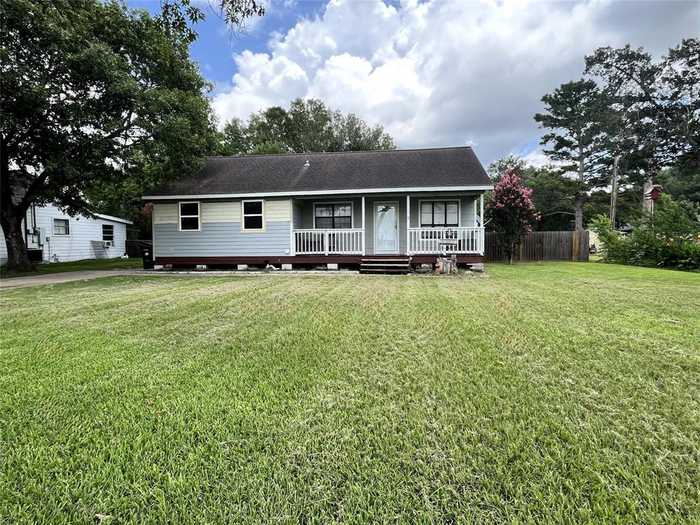 photo 1: 2104 Sue Street, El Campo TX 77437