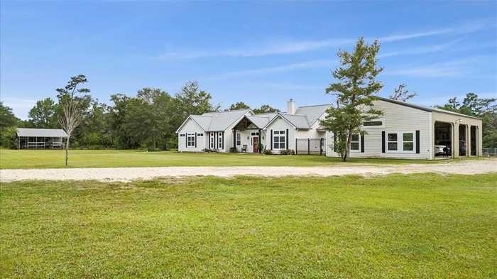 photo 2: 940 County Road 737, Buna TX 77612