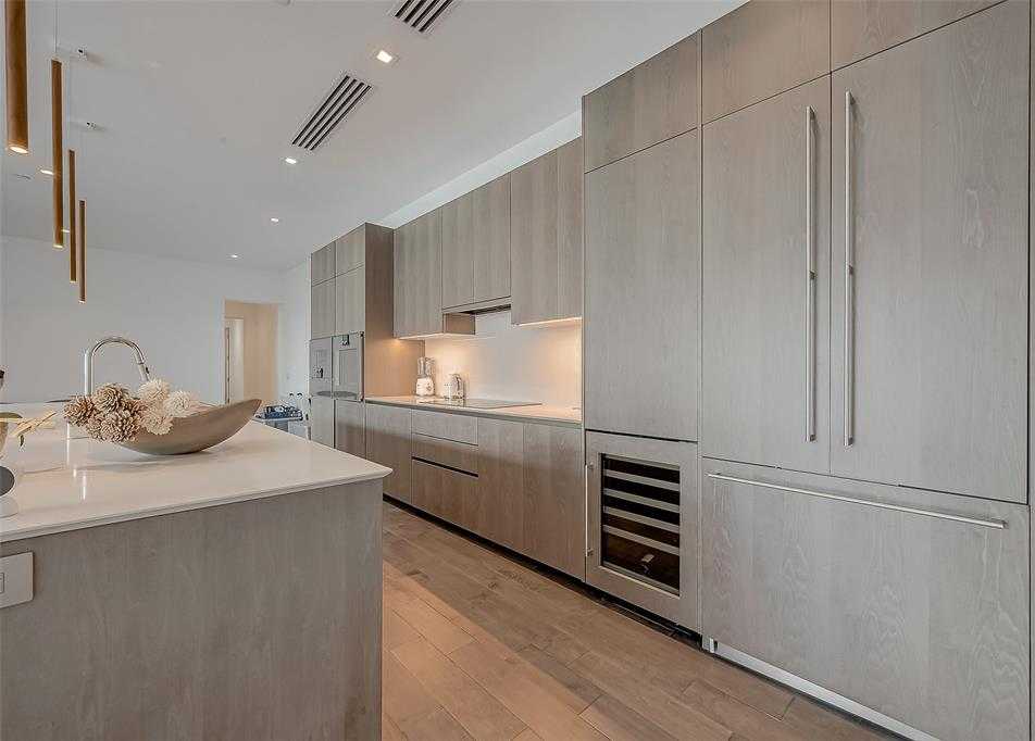 photo 2: 2710 Steel Street Unit 504, Houston TX 77098