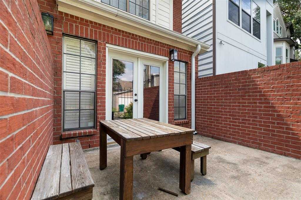 photo 2: 2106 Stanford Street, Houston TX 77006