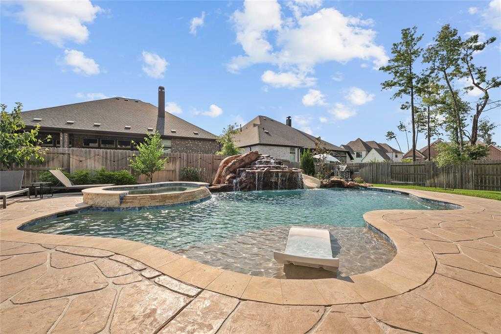 photo 1: 17346 Camillia Trail, Conroe TX 77302