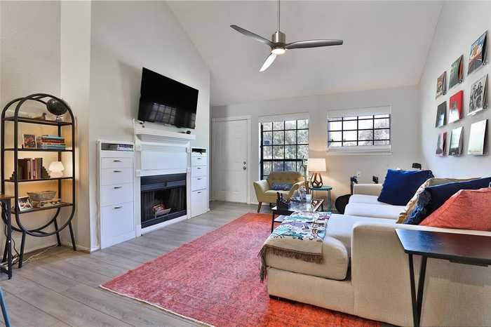 photo 1: 4901 Floyd Street Unit 3, Houston TX 77007