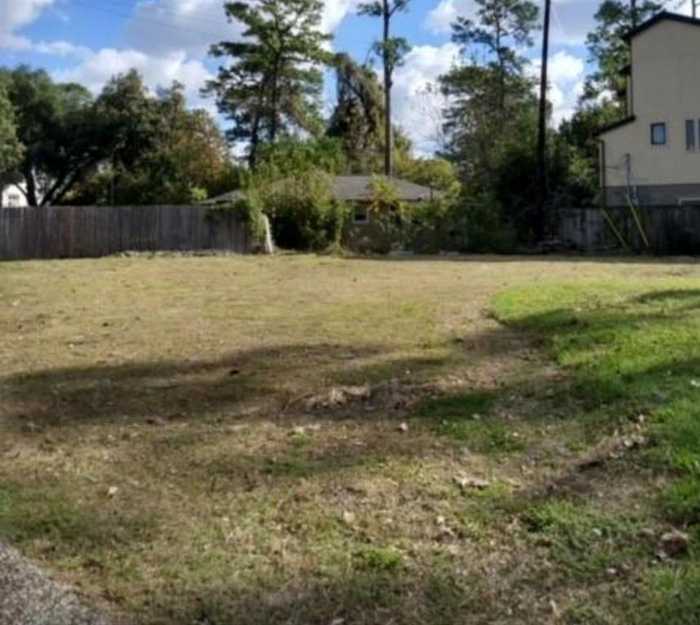 photo 2: 1134 Wynnwood Lane, Houston TX 77008