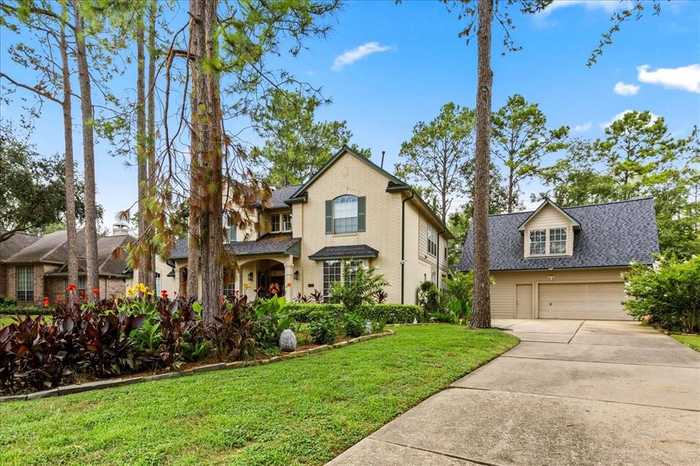 photo 2: 3907 Cinnamon Fern Court, Houston TX 77059