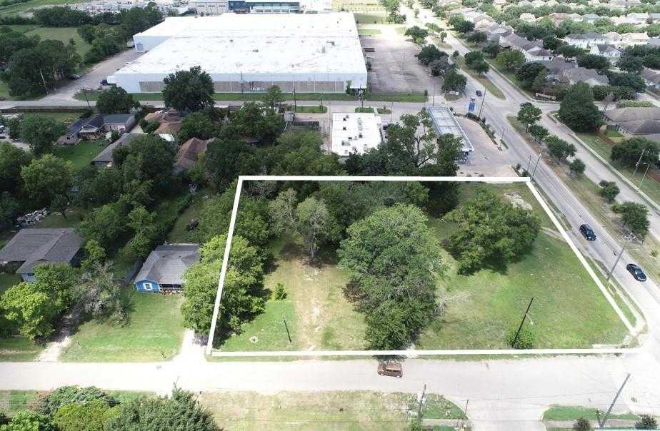 photo 2: 13406 Canterwell Road, Houston TX 77047