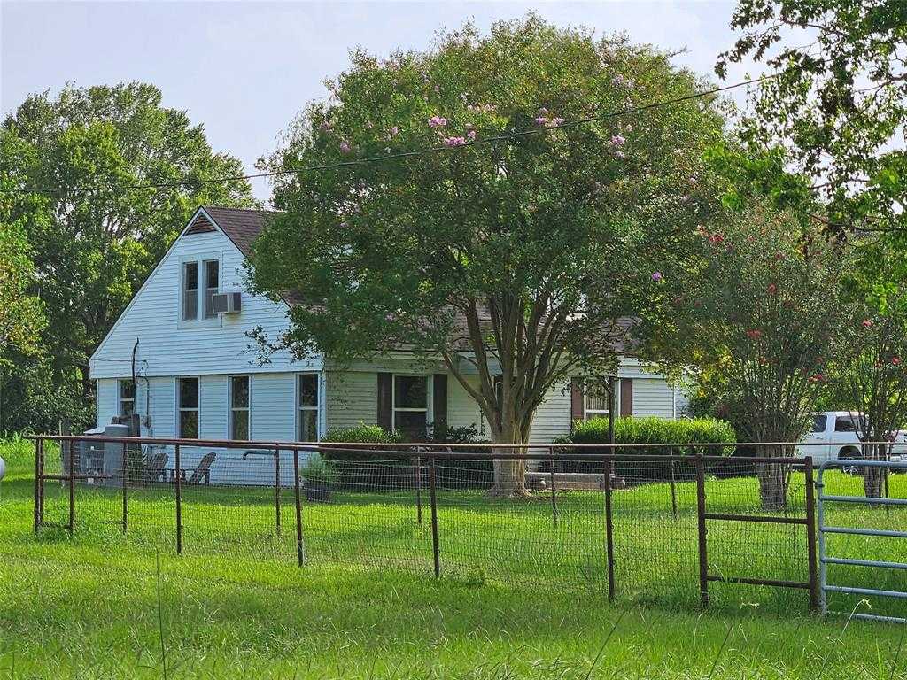 photo 2: 304 Hawkins Road, Alvin TX 77511