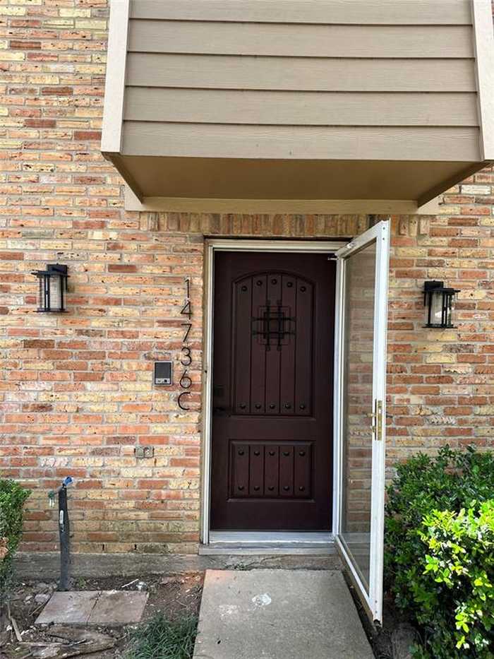 photo 2: 14736 Perthshire Rd Unit C Road Unit C, Houston TX 77079