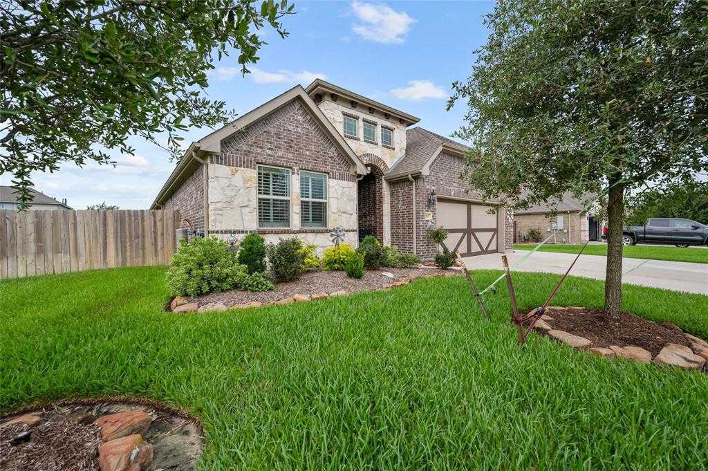 photo 2: 9107 Kay Kay Court, Mont Belvieu TX 77523