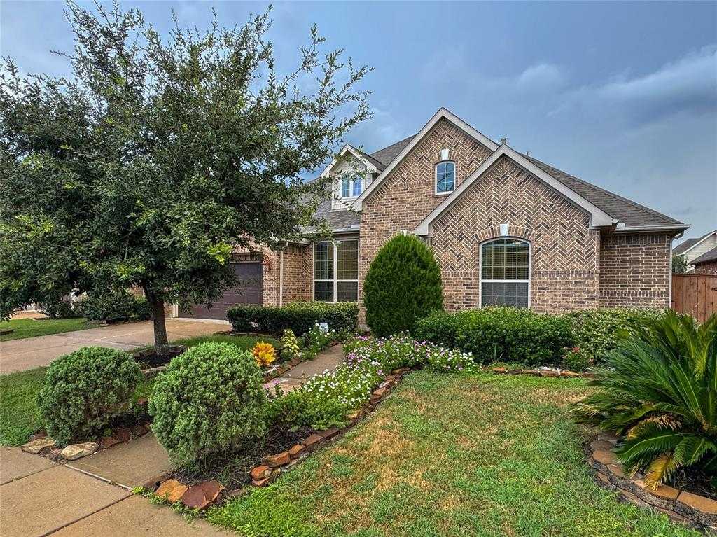 photo 1: 11002 Kirkcaldy Court, Richmond TX 77407