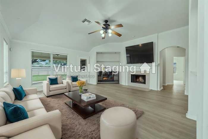 photo 1: 7807 Chateau Point Lane, Houston TX 77041