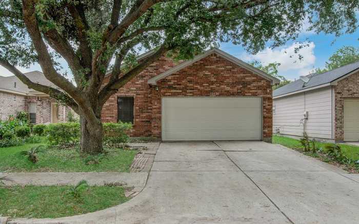 photo 2: 13734 Repa Lane, Houston TX 77014