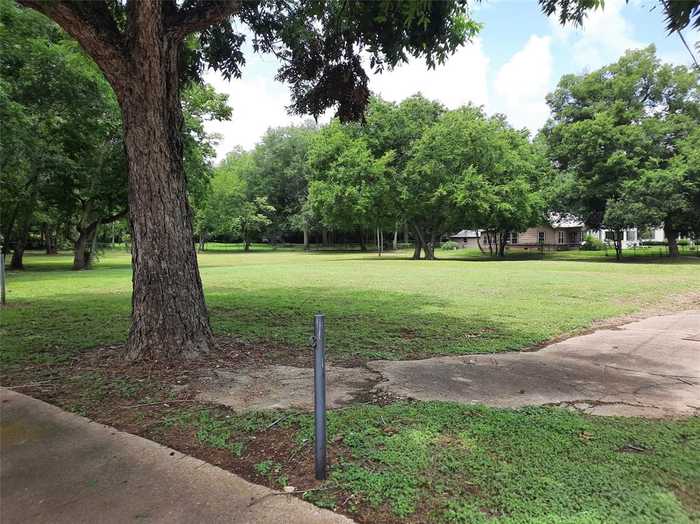 photo 2: N Grace Street, Crockett TX 75835