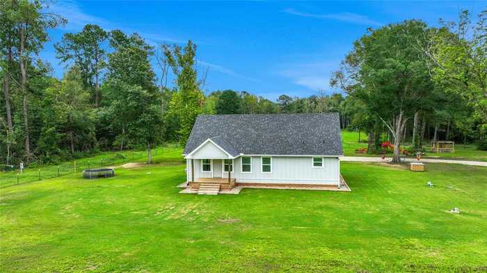 photo 1: 840 County Road 2224, Cleveland TX 77327