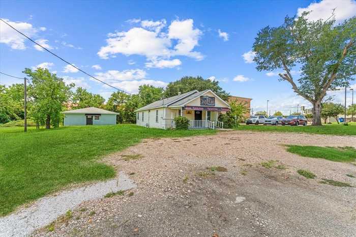 photo 1: 519 Acker Street, Magnolia TX 77354