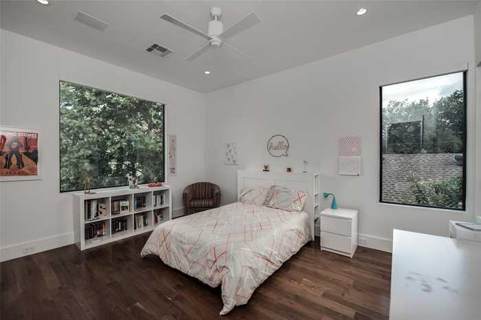 photo 33: 1614 Driscoll Street, Houston TX 77019