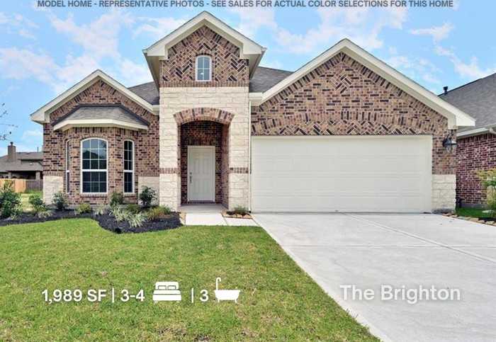 photo 1: 315 Riesling Drive, Alvin TX 77511