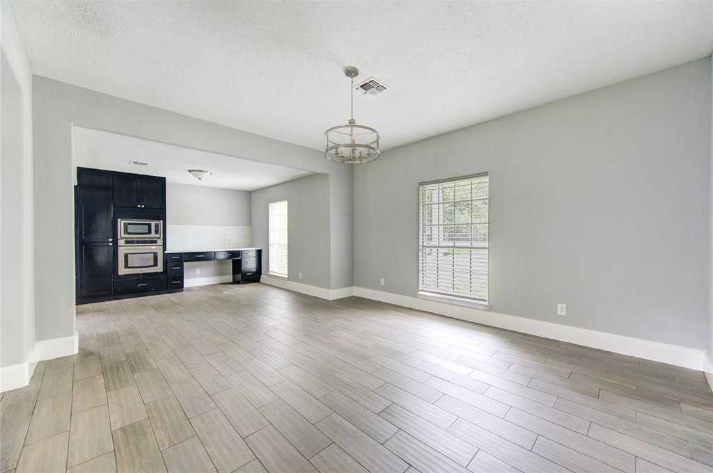 photo 3: 1711 Sweet Grass Trail, Houston TX 77090