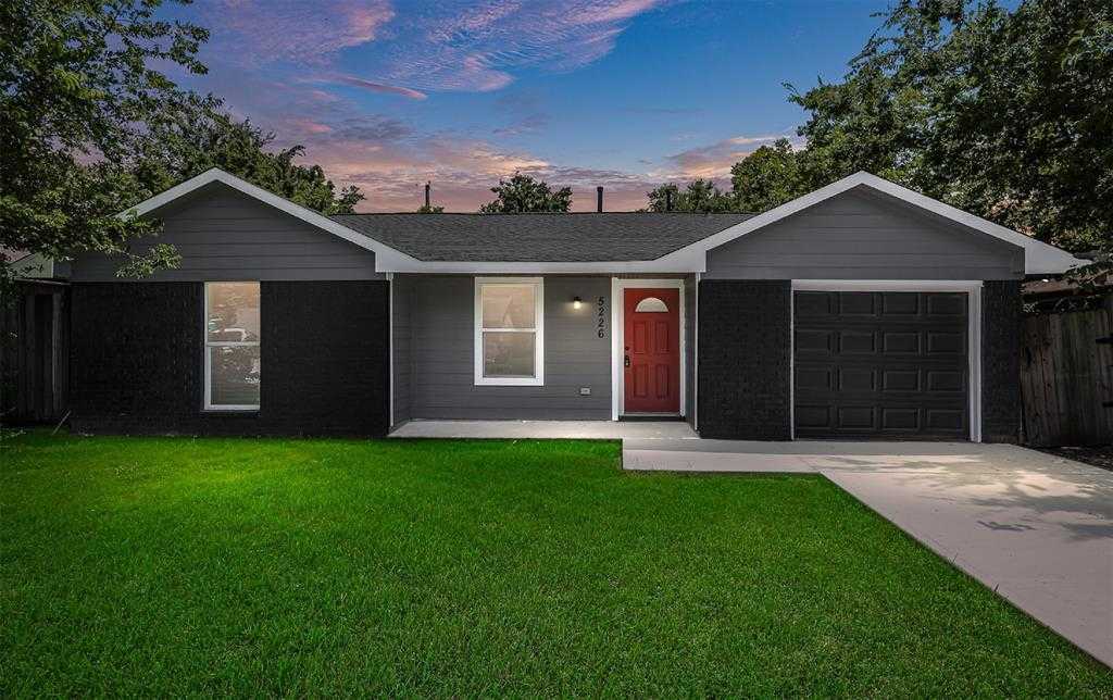 photo 3: 5226 Canterway Drive, Houston TX 77048