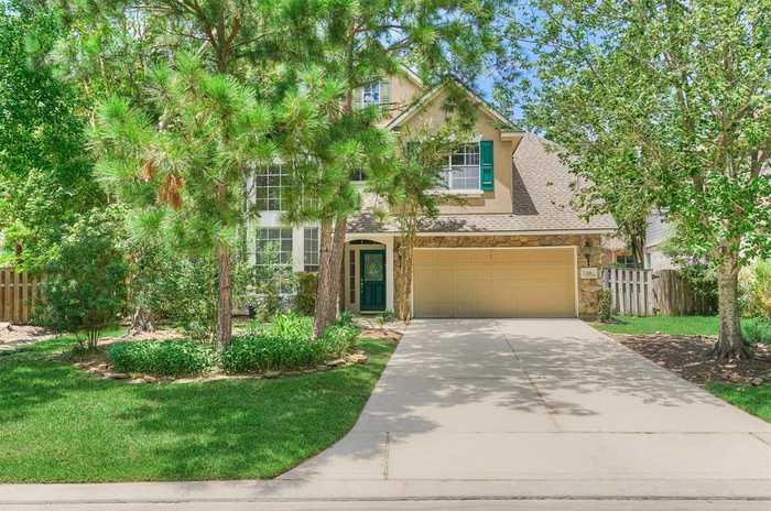 photo 1: 19 E Sundance Circle, The Woodlands TX 77382