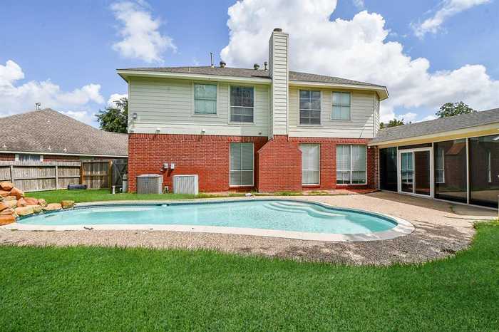 photo 2: 12015 Snowbird Court, Stafford TX 77477