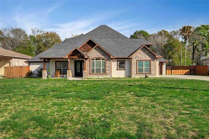 photo 1: 122 Whites Lake Estates Drive, Highlands TX 77562