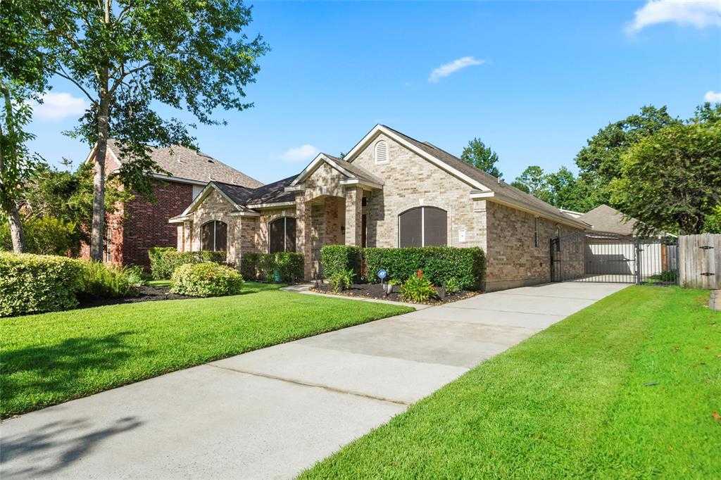 photo 1: 6 W Prairie Dawn Circle, The Woodlands TX 77385