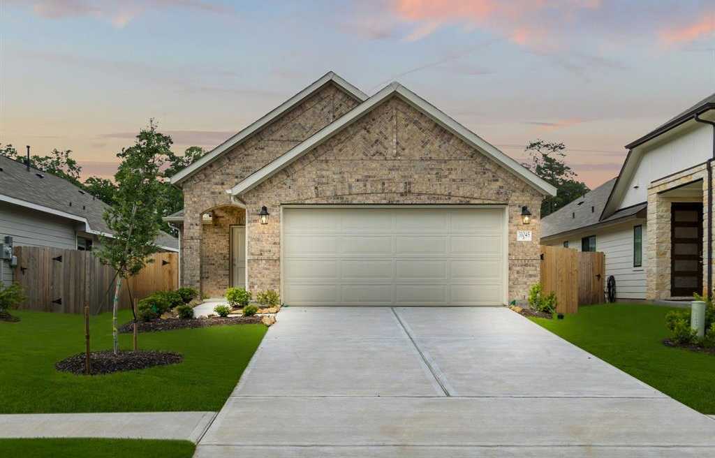 photo 1: 31045 Regal Elm Lane, Spring TX 77386