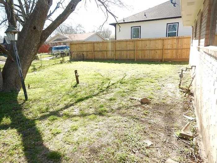 photo 2: 11503 Bay Cedar Drive, Houston TX 77048