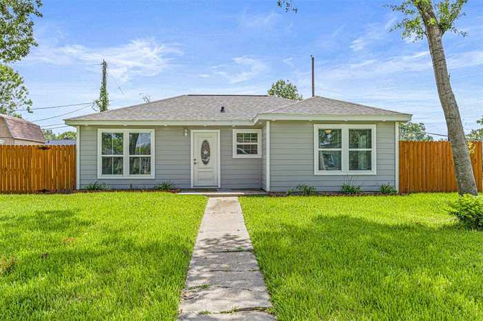 photo 2: 702 Norell Street, Channelview TX 77530