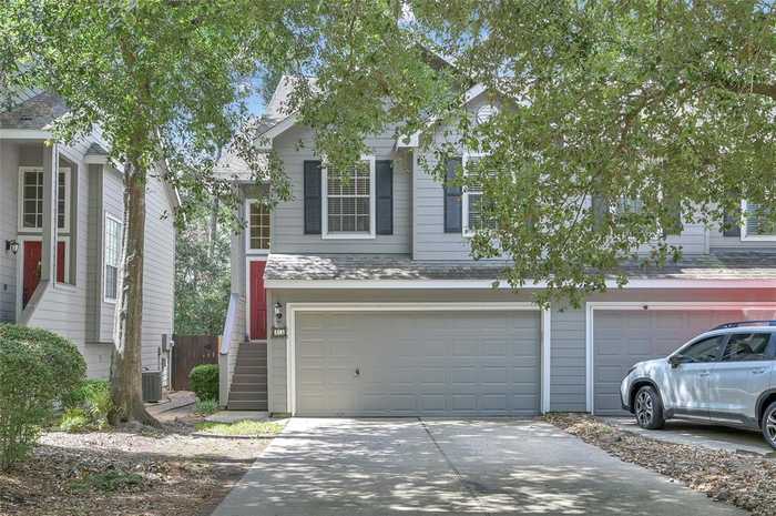 photo 1: 43 S Villa Oaks Drive, Spring TX 77382