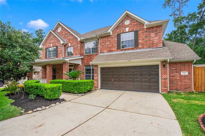 photo 1: 70 Fulshear Court, The Woodlands TX 77382