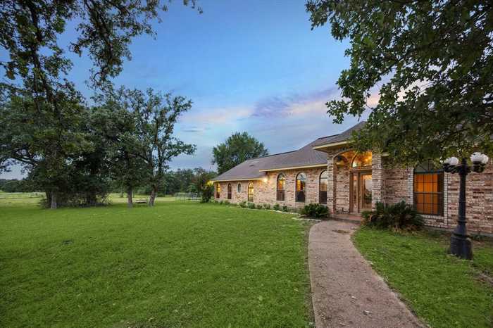 photo 2: 10917 County Road 190, Anderson TX 77830