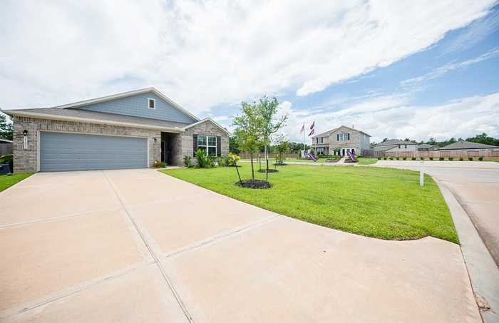 photo 2: 25604 Microstar Way, Montgomery TX 77316