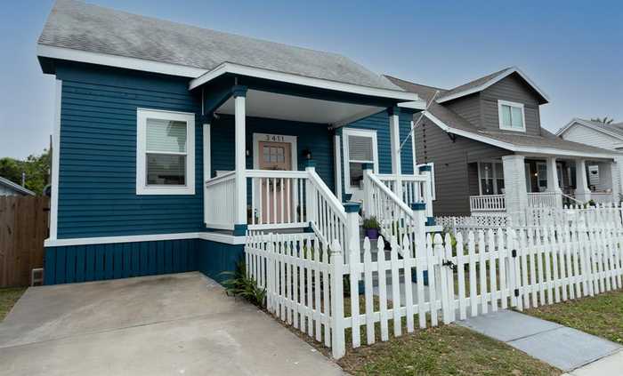 photo 2: 3411 Avenue M, Galveston TX 77550