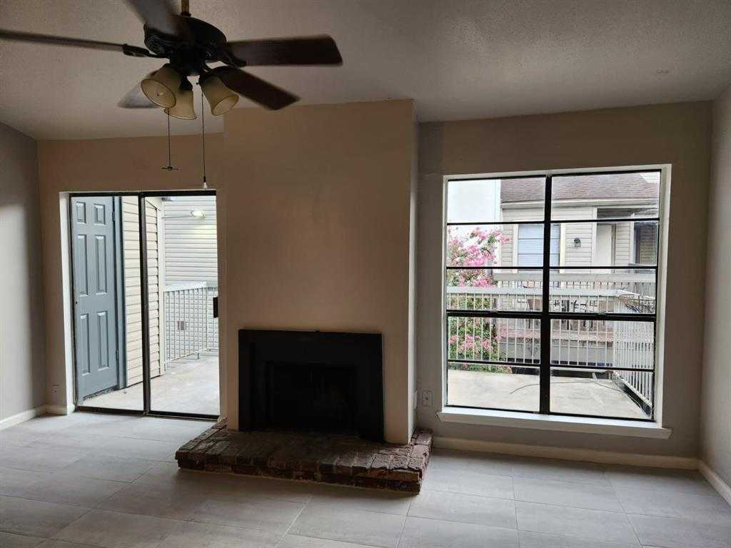 photo 1: 9707 Richmond Avenue Unit 94, Houston TX 77042