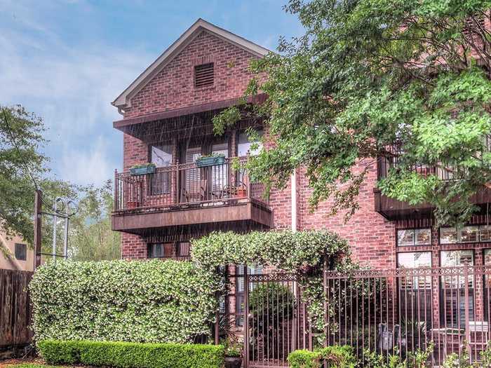 photo 1: 113 Roy Street, Houston TX 77007