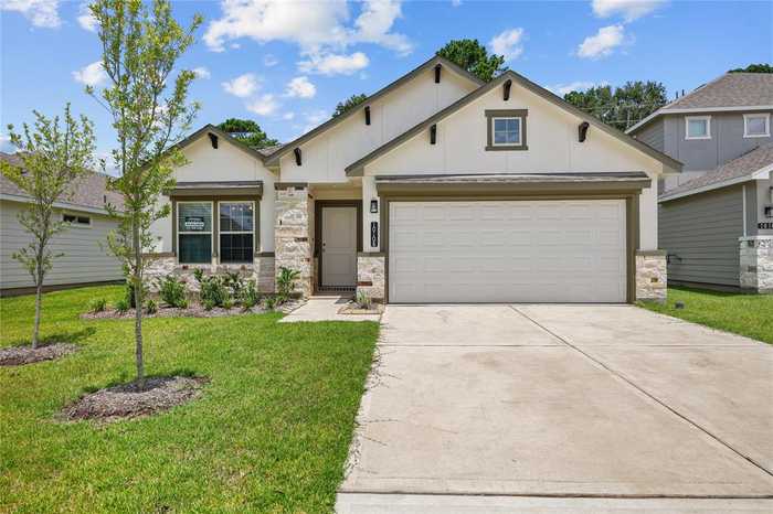 photo 1: 10108 Basil Beebalm Trail, Magnolia TX 77354