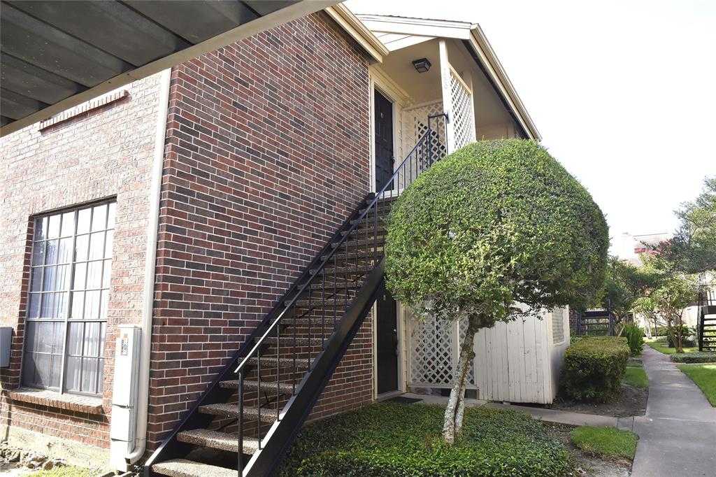 photo 3: 2121 El Paseo Street Unit 2000, Houston TX 77054