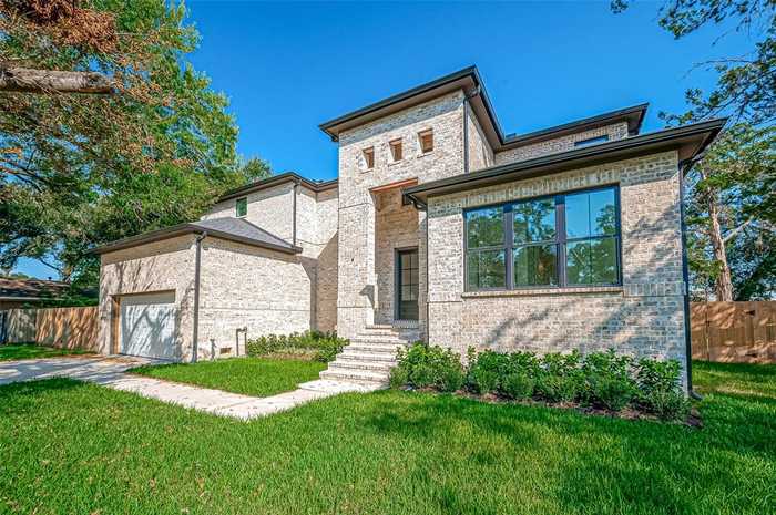 photo 1: 10902 Britoak Lane, Houston TX 77079