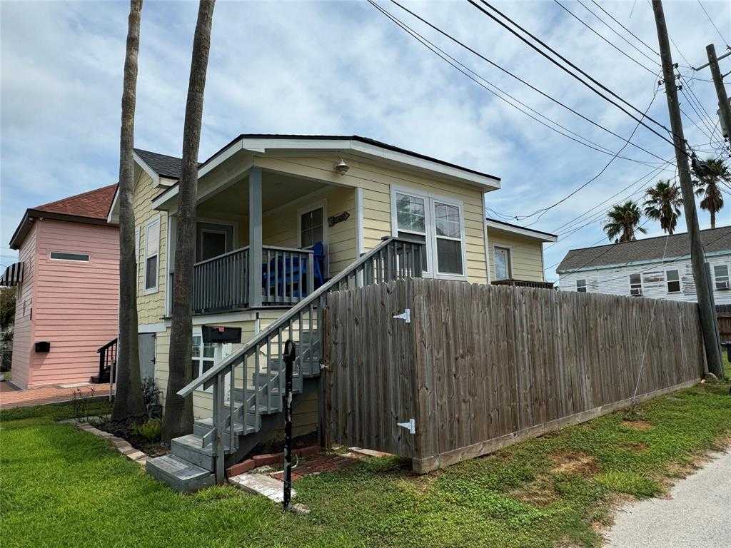 photo 2: 1812 20th Street, Galveston TX 77550