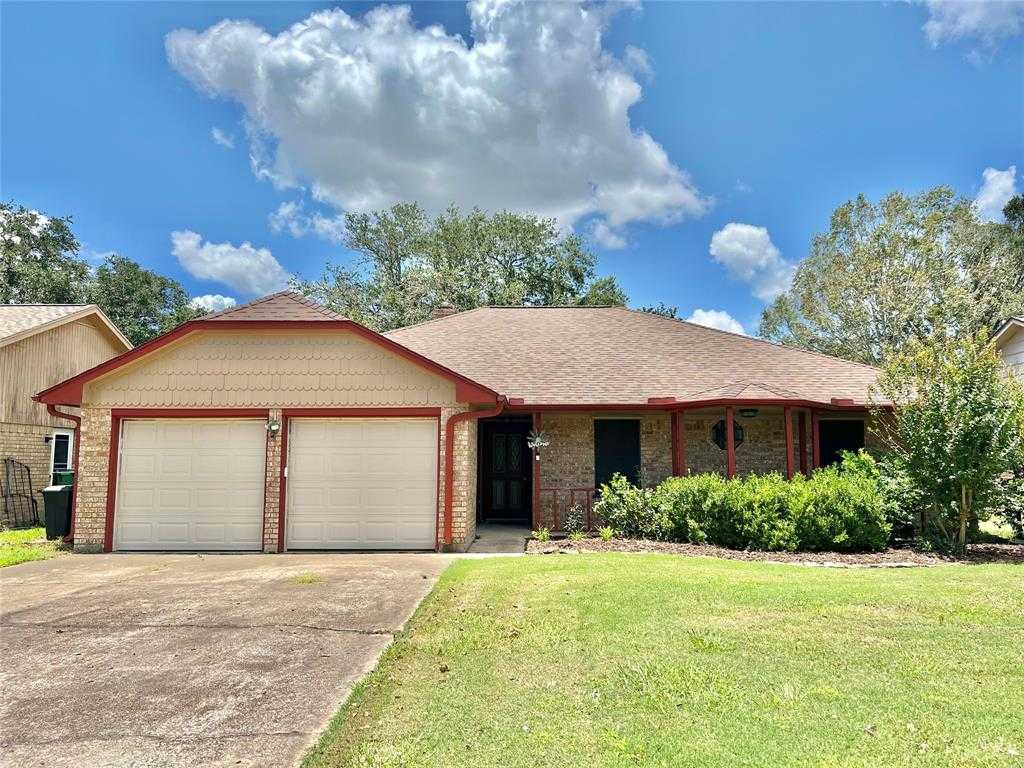 photo 1: 2833 Rimfire Drive, Angleton TX 77515