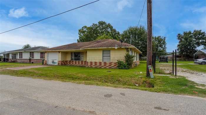 photo 12: 800 E Houston Street, Dayton TX 77535