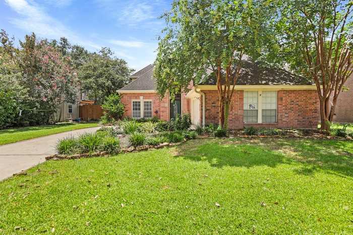 photo 2: 22323 Cove Hollow Drive, Katy TX 77450