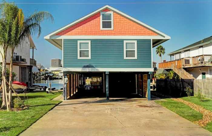 photo 1: 219 Bora Bora Drive, Galveston TX 77554