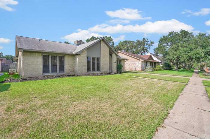 photo 2: 21323 Park Brook Drive, Katy TX 77450