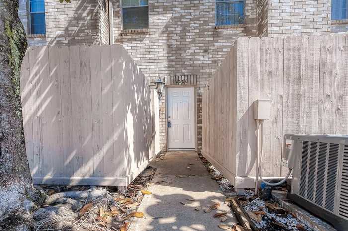 photo 2: 2880 Holly Hall Street Unit 2880, Houston TX 77054