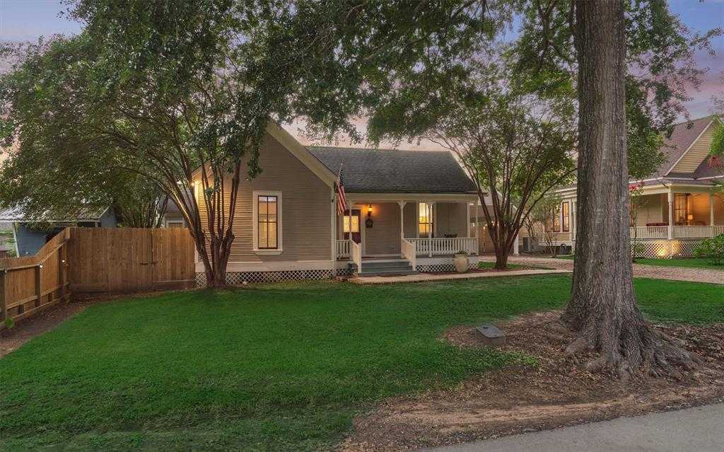 photo 3: 609 Worsham Street, Montgomery TX 77316