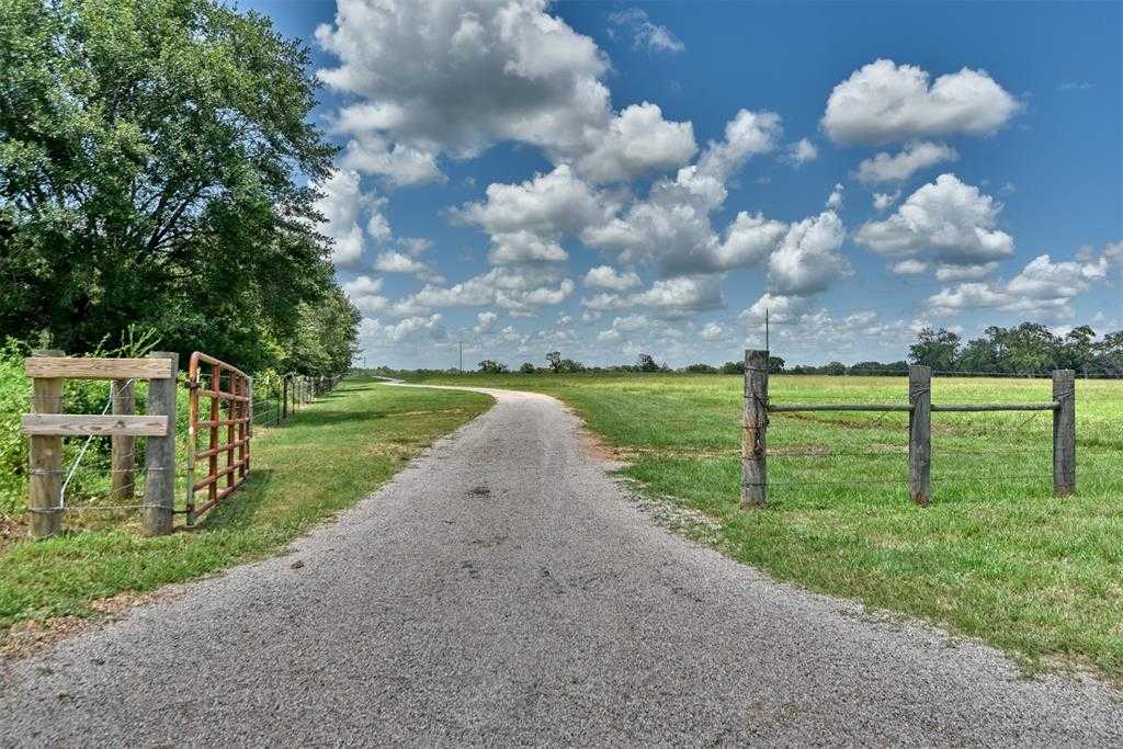 photo 3: 32634 Fm 1736 Road, Hempstead TX 77445